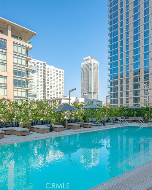 1155 South Grand Avenue, Los Angeles CA: https://media.crmls.org/medias/6f6a18a5-d6d6-47ce-bf1a-6b667e317618.jpg