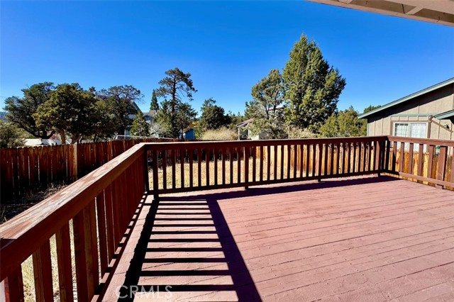 Detail Gallery Image 5 of 27 For 1395 Flintridge, Big Bear City,  CA 92314 - 3 Beds | 2 Baths