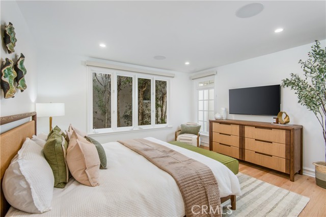 Detail Gallery Image 29 of 51 For 250 Poppy Ave, Corona Del Mar,  CA 92625 - 4 Beds | 3/1 Baths