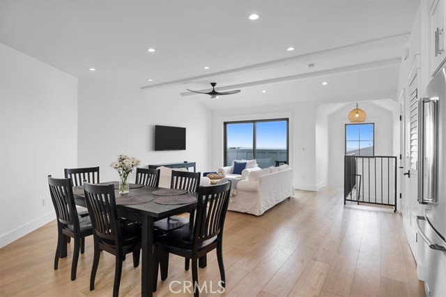 2406 Silverstrand Avenue, Hermosa Beach CA: https://media.crmls.org/medias/6f6ac86b-cae8-4587-bd9e-ed157df5de82.jpg