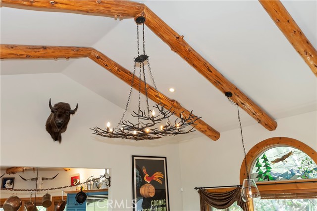 Detail Gallery Image 8 of 58 For 303 N Fairway Dr, Lake Arrowhead,  CA 92352 - 4 Beds | 2/1 Baths