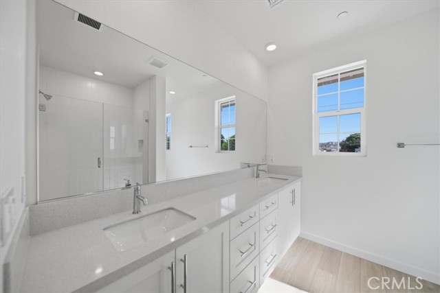 Detail Gallery Image 16 of 32 For 4862 Arroyo Run, Moorpark,  CA 93021 - 3 Beds | 2/1 Baths