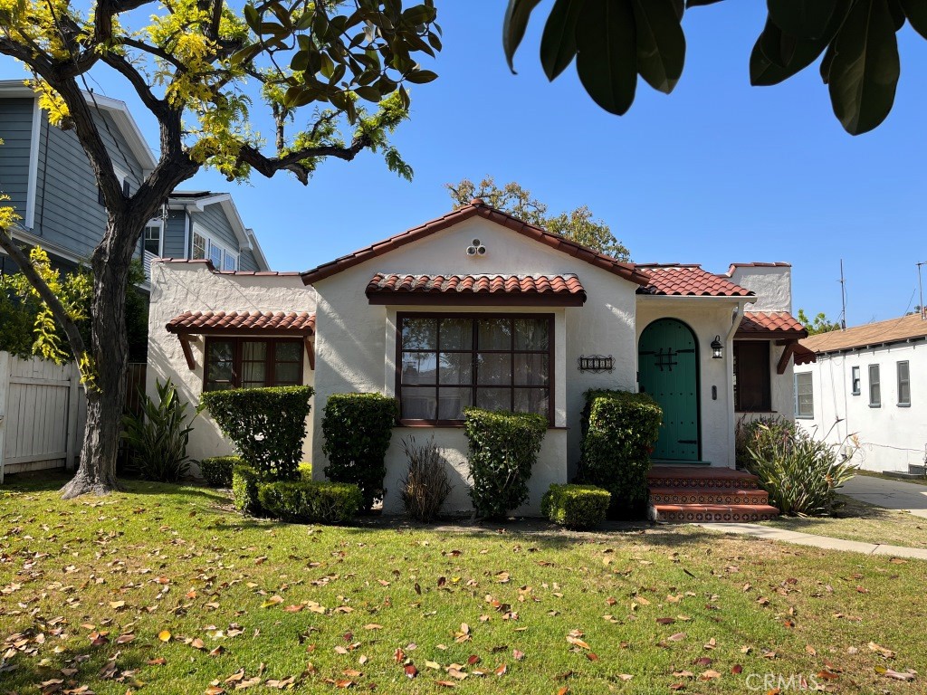 12349 La Maida Street, Valley Village, CA 91607