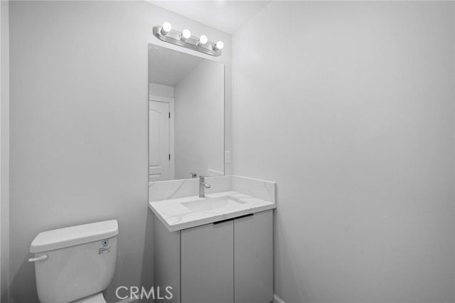 Detail Gallery Image 15 of 36 For 357 Harvey Dr #103,  Glendale,  CA 91206 - 3 Beds | 2/1 Baths