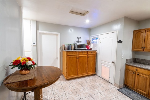 Detail Gallery Image 9 of 21 For 1039 W Mcfadden Ave, Santa Ana,  CA 92707 - 2 Beds | 2 Baths