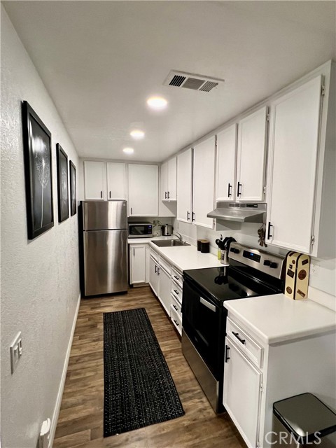 Detail Gallery Image 2 of 7 For 2821 N Los Felices Cir #K212,  Palm Springs,  CA 92262 - 1 Beds | 1 Baths