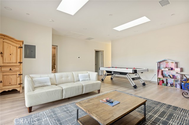 Detail Gallery Image 36 of 59 For 1215 Valley View Dr, Big Bear City,  CA 92314 - 5 Beds | 3/1 Baths