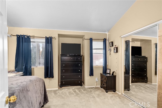 Detail Gallery Image 43 of 60 For 41056 Ridgegate Ln, Palmdale,  CA 93551 - 5 Beds | 3/1 Baths