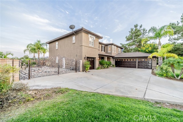 Detail Gallery Image 7 of 70 For 3675 Sunmeadow St, Corona,  CA 92881 - 6 Beds | 4 Baths