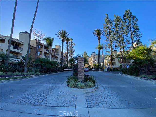 Detail Gallery Image 4 of 37 For 5515 Canoga Ave #115,  Woodland Hills,  CA 91367 - 1 Beds | 1 Baths