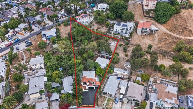 3135 Minnesota Street, Los Angeles CA: https://media.crmls.org/medias/6f71dec9-28c3-4a0a-ba60-cedc5830a809.jpg