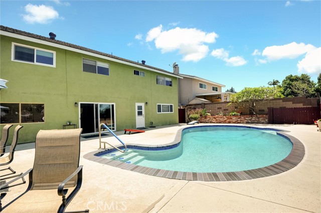 18137 Galatina Street, Rowland Heights CA: https://media.crmls.org/medias/6f727528-e993-43da-9d29-29f7335a7609.jpg