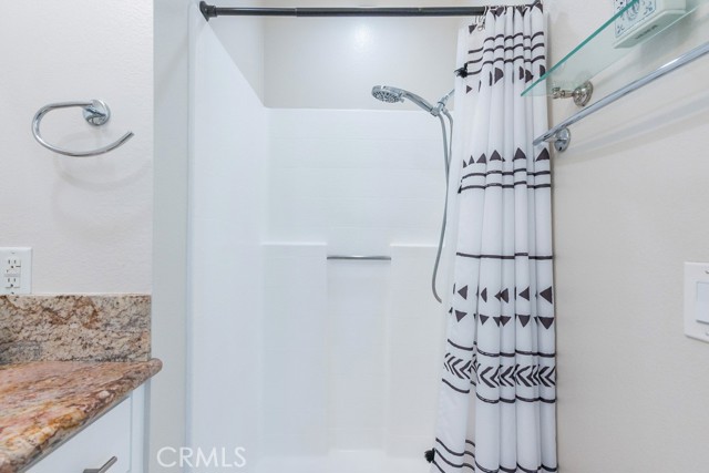 Detail Gallery Image 21 of 38 For 18213 Flynn Dr #132,  Canyon Country,  CA 91387 - 2 Beds | 2 Baths