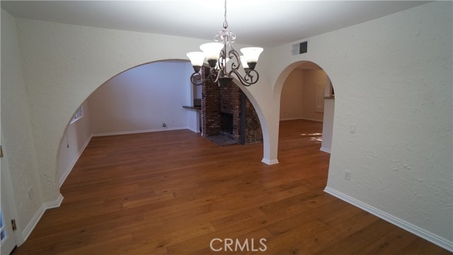 Image 11 of 45 For 24530 Breckenridge Place