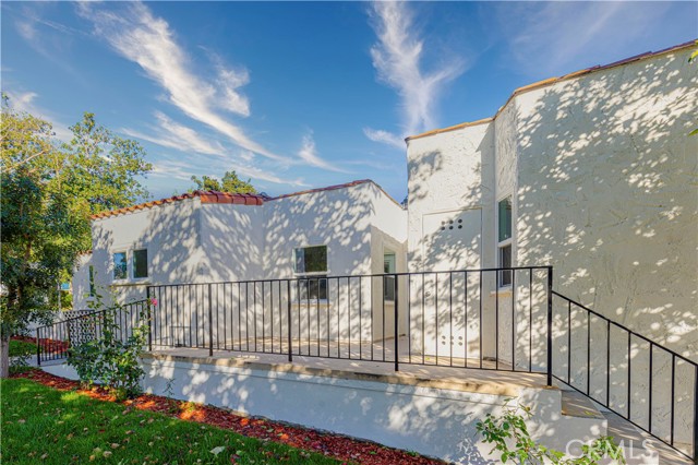 Detail Gallery Image 21 of 25 For 1028 Olmsted, Glendale,  CA 91202 - 4 Beds | 3 Baths