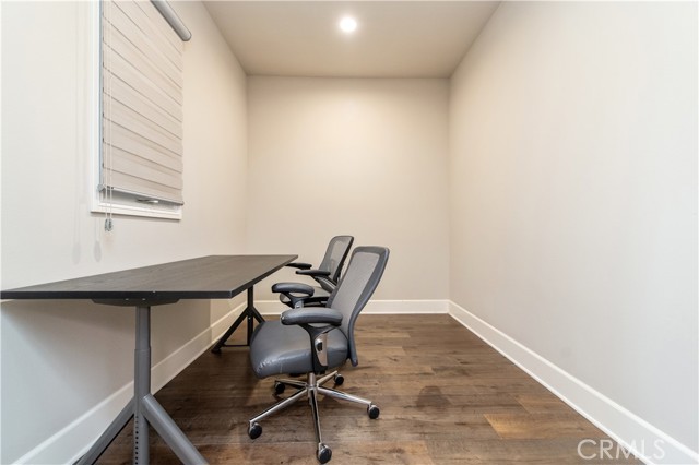 Detail Gallery Image 36 of 58 For 104 Quiet Place, Irvine,  CA 92602 - 4 Beds | 4/1 Baths