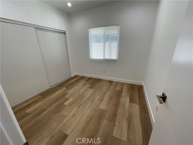 Detail Gallery Image 11 of 16 For 5952 Balcom Ave, Encino,  CA 91316 - 2 Beds | 1 Baths