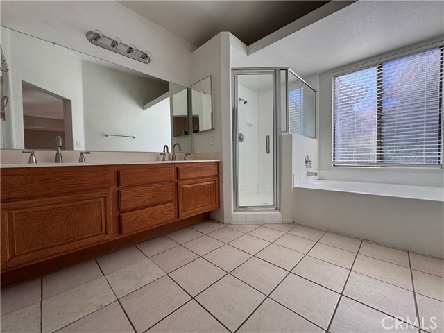 Detail Gallery Image 23 of 44 For 4546 Grandview Dr, Palmdale,  CA 93551 - 3 Beds | 3 Baths