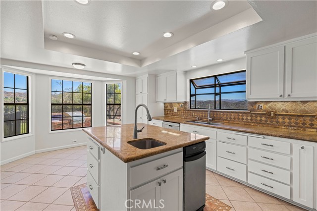 13620 Pales, Agua Dulce CA: https://media.crmls.org/medias/6f756598-3660-4779-b6ec-5c4b05db2247.jpg