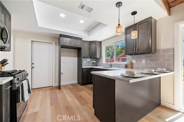 5430 Avenue Juan Bautista, Jurupa Valley CA: https://media.crmls.org/medias/6f7606d8-d72b-403c-93a0-ed6651226d56.jpg