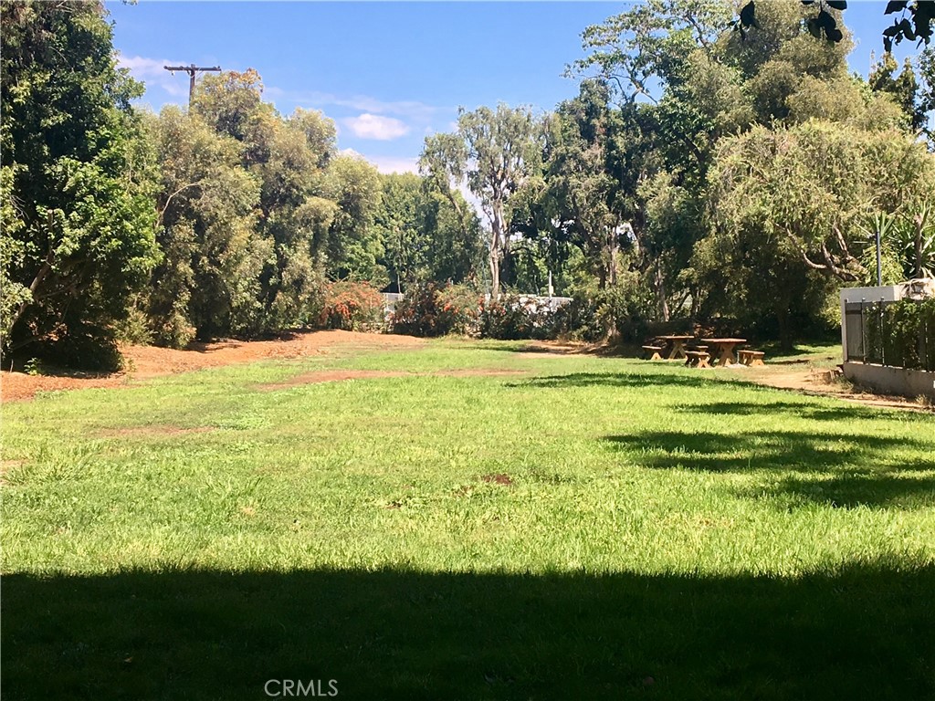 https://media.crmls.org/medias/6f76883d-e017-4f2c-aec5-4822addad022.jpg?preset=X-Large