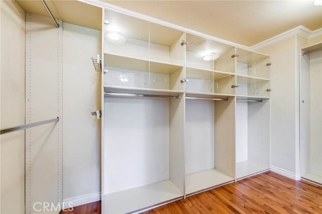 Detail Gallery Image 26 of 36 For 19314 Yolie, Tarzana,  CA 91356 - 4 Beds | 4 Baths