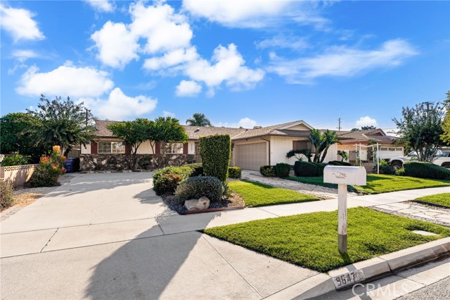 Detail Gallery Image 4 of 39 For 9647 Kempster Ave, Fontana,  CA 92335 - 3 Beds | 2 Baths