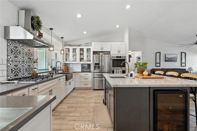 Detail Gallery Image 2 of 75 For 17940 Copper Queen Ln, Perris,  CA 92570 - 8 Beds | 3/1 Baths