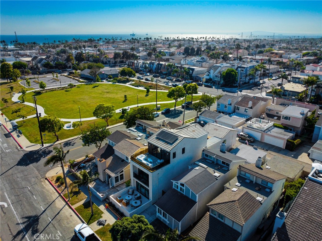 https://media.crmls.org/medias/6f78deaf-e797-4598-a6d8-85554ca7462b.jpg?preset=X-Large
