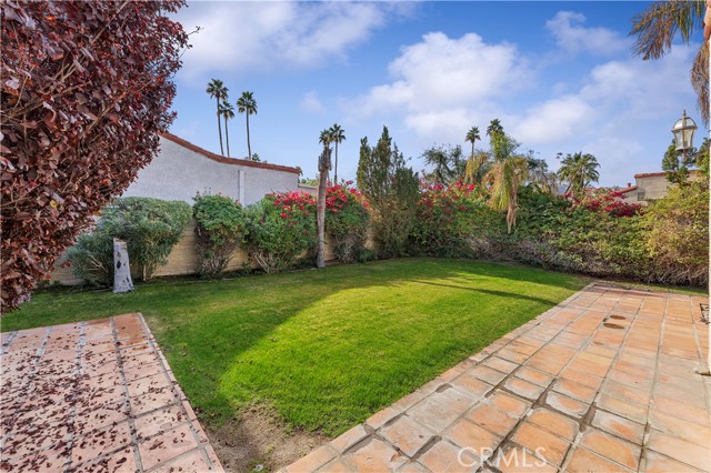 106 Estrella Street, Rancho Mirage CA: https://media.crmls.org/medias/6f78ed2b-4861-4fcc-bc0f-5c88cbe942e3.jpg