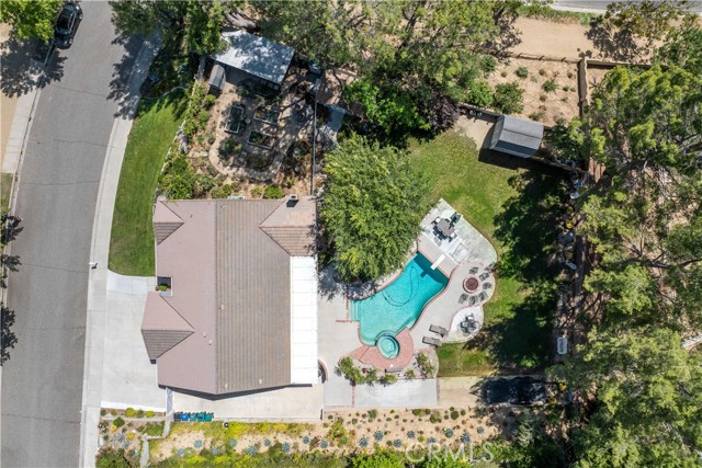 319 Cheerful Court, Simi Valley CA: https://media.crmls.org/medias/6f78fada-fb29-4084-8d38-34314f926f25.jpg