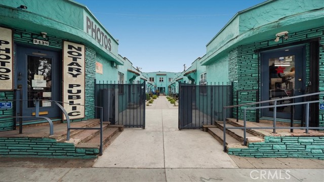 2432 Daly Street, Los Angeles CA: https://media.crmls.org/medias/6f791956-cdda-4bf3-9bf2-b7fa32ad2f8c.jpg