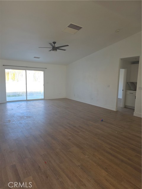 Detail Gallery Image 6 of 19 For 57336 Crestview Dr, Yucca Valley,  CA 92284 - 4 Beds | 2 Baths