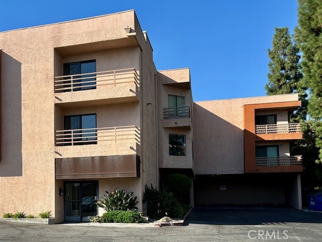 Detail Gallery Image 1 of 15 For 6815 Remmet Ave #213,  Canoga Park,  CA 91303 - 1 Beds | 1 Baths