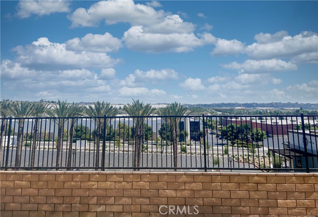 22019 Florence Circle, Walnut CA: https://media.crmls.org/medias/6f79e426-1661-4193-b2a6-28738e0a880a.jpg