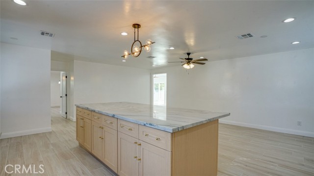 Detail Gallery Image 15 of 63 For 24306 Gilmore St, West Hills,  CA 91307 - 4 Beds | 2 Baths