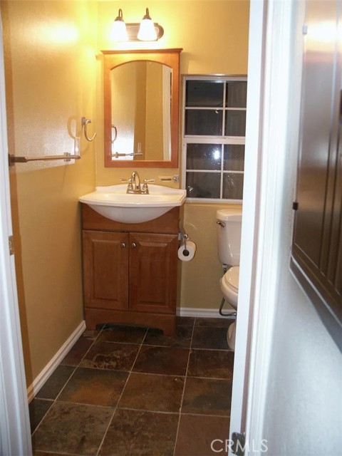 Image 16 of 25 For 124 Naomi