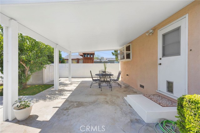 4736 Vangold Avenue, Lakewood CA: https://media.crmls.org/medias/6f7b6846-48a7-44ba-a047-202cf70a328c.jpg