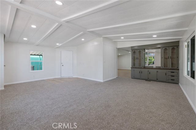 Detail Gallery Image 10 of 47 For 2400 W Midvalley Ave #S8,  Visalia,  CA 93277 - 2 Beds | 2 Baths