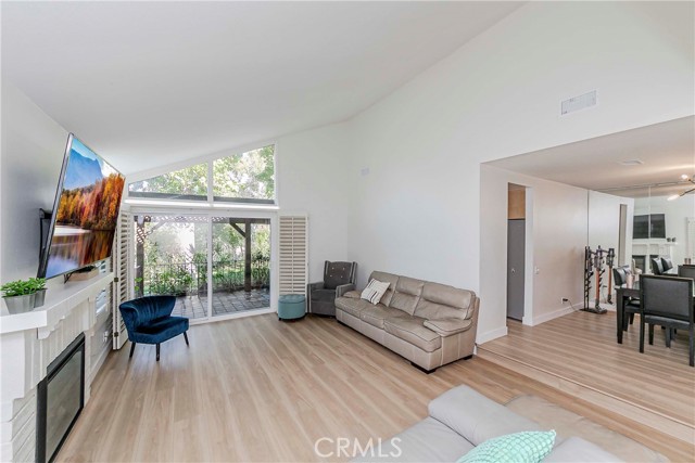 Detail Gallery Image 8 of 41 For 16325 Sierra Trail Ct, Hacienda Heights,  CA 91745 - 3 Beds | 3 Baths