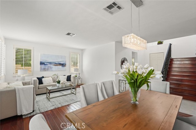 Detail Gallery Image 17 of 71 For 22601 Gault St, West Hills,  CA 91307 - 5 Beds | 3 Baths