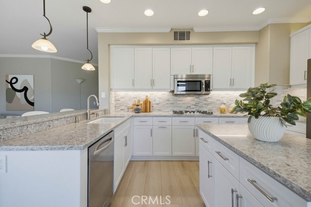 Detail Gallery Image 20 of 66 For 75 Rockrose, Aliso Viejo,  CA 92656 - 6 Beds | 5 Baths