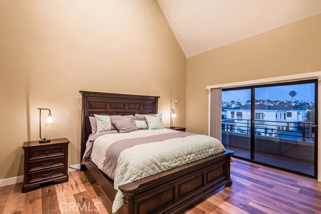 Lower level master bedroom with Catalina ave and city views