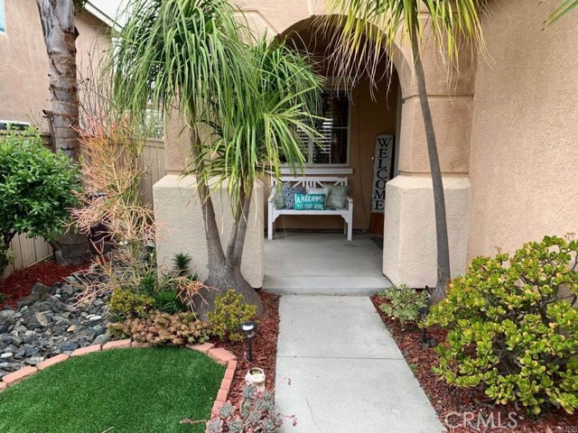 1242 Avenida Amistad, San Marcos CA: https://media.crmls.org/medias/6f7c73c9-297a-44f7-9539-900a8e45dbee.jpg