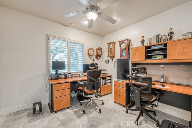 6695 N Van Ness Boulevard, Fresno CA: https://media.crmls.org/medias/6f7d24ca-ace2-48b1-abcd-0a3acf5cfa1b.jpg