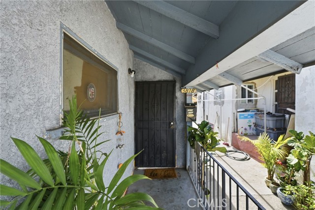 Detail Gallery Image 3 of 18 For 3878 E 1st, Los Angeles,  CA 90063 - 2 Beds | 1 Baths