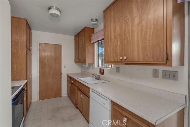 Detail Gallery Image 12 of 35 For 41278 Torrey Pine Ct, Hemet,  CA 92544 - 2 Beds | 2 Baths