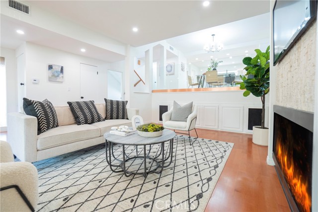 13210 Admiral Avenue, J photo 2