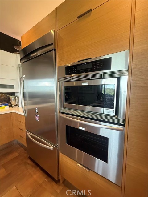 Detail Gallery Image 7 of 29 For 988 Acapulco, Laguna Beach,  CA 92651 - 4 Beds | 3/1 Baths