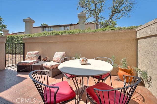 1531 Corte Caballo, Upland CA: https://media.crmls.org/medias/6f7f66bc-31f3-4387-aed7-253b3304f5f6.jpg